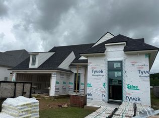 409 Whispering Meadows Rd, Broussard, LA 70518