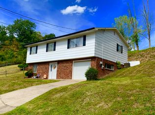 106 Clinton Ave, Saint Albans, WV 25177