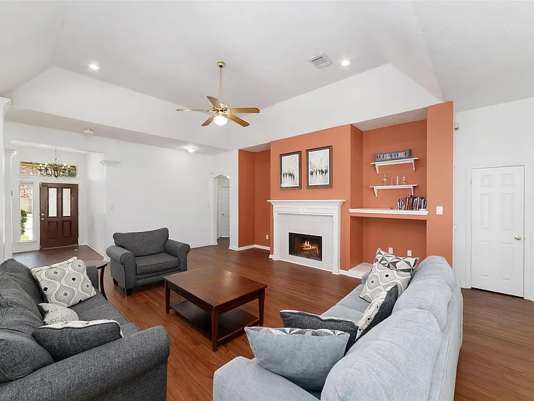 7919 Quail Meadow Dr — Photo 10