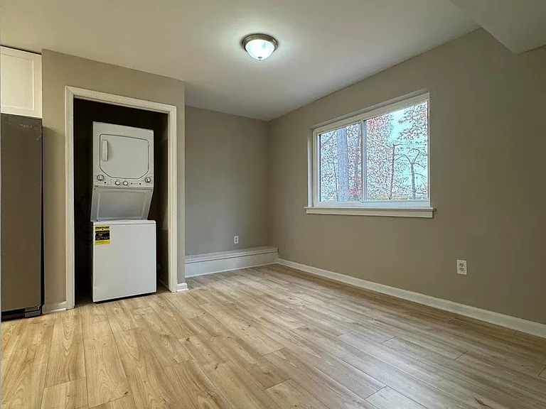 8433 Greenbelt Rd #8433-T-1 — Photo 2
