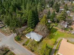 220 W Watkins St, Cave Junction, OR 97523