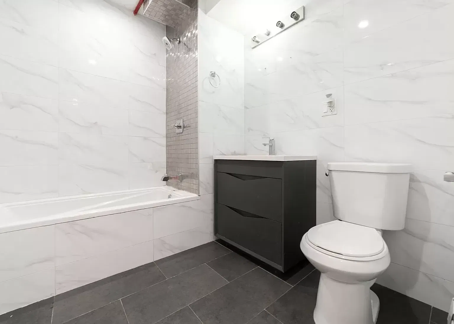 850 Flatbush Avenue — Photo 2