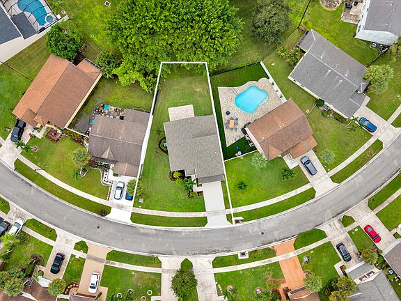 3rd image of 22481 Middletown Dr