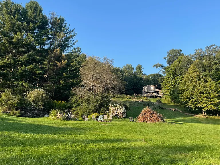 Harvey Mountain Rd — Photo 4