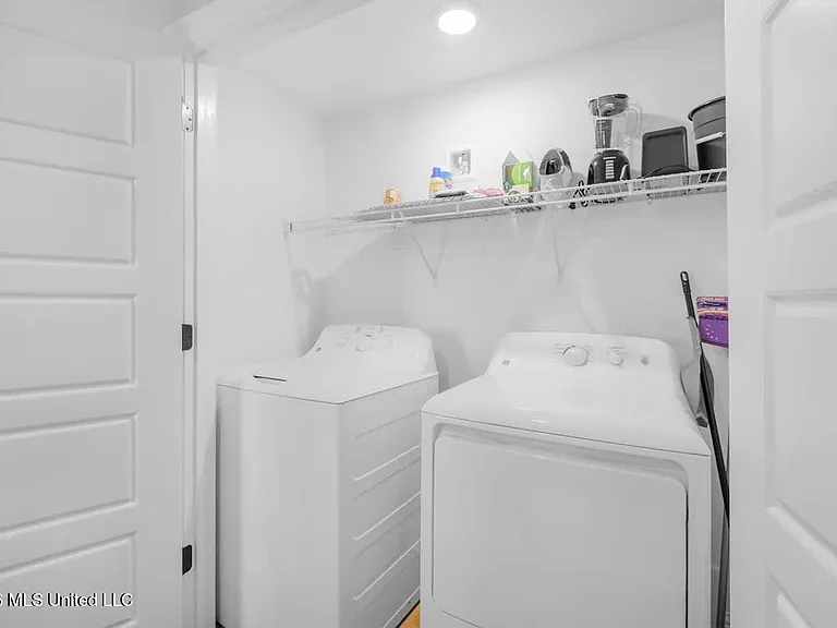 122 Coral Breeze Dr — Photo 15