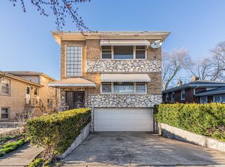 2320 Oakton St #2, Park Ridge, IL 60068