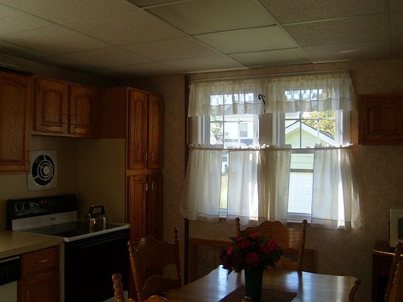 Large-Eat-In-Kitchen