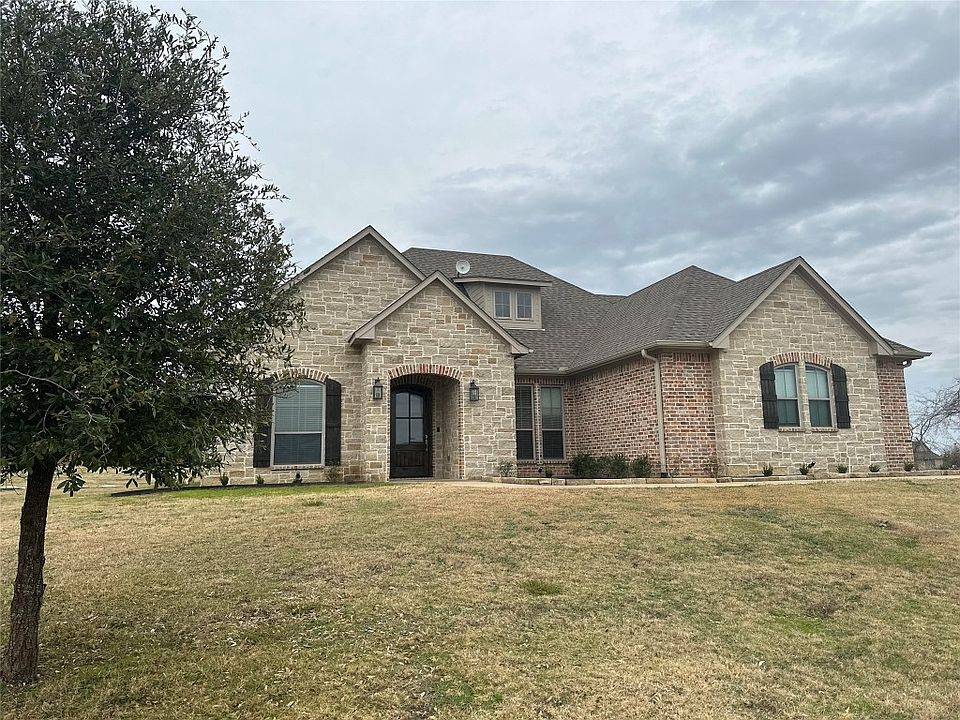 1st image of 534 Nelson Dr