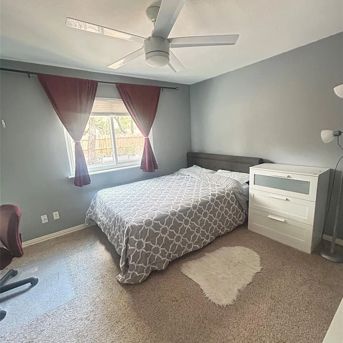 3 bed, 2.0 bath, 1637 sqft, $2,100 — Photo 4