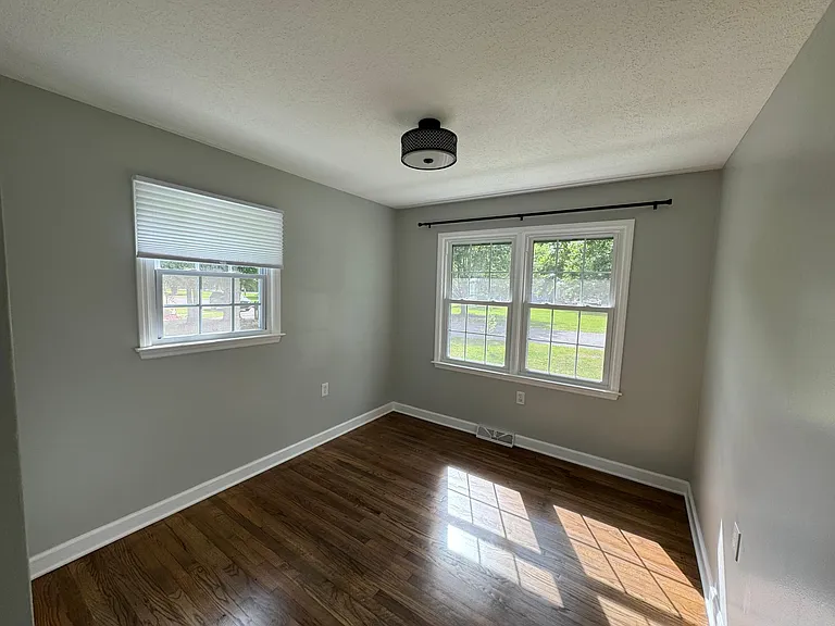 3rd Bedroom / Office