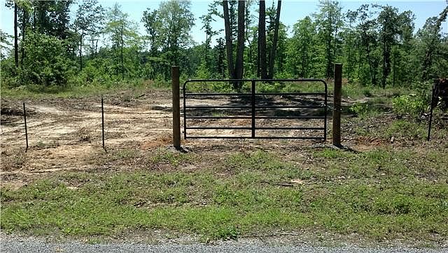 1st image of 1 Pond Creek Rd