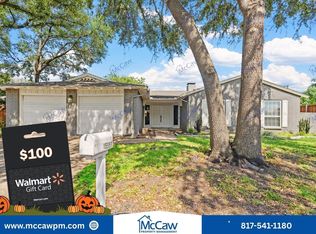 15555 Leavalley Cir, Dallas, TX 75248