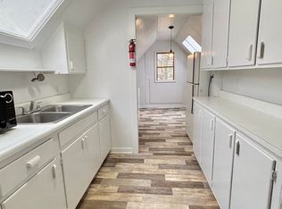 713 Minor Ave #2, Kalamazoo, MI 49008