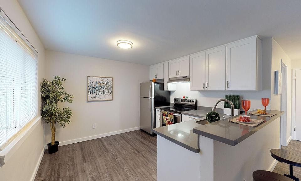 Tukwila Station Apartments 3700 Southcenter Blvd Seattle WA Zillow