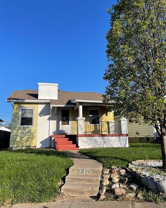 1st image of 2325 Rosemont Blvd