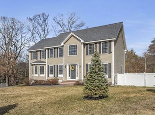 19 Ladyslipper Ave, Pelham, NH 03076