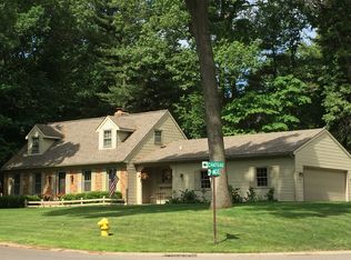 1805 Pinnacle Dr SW, Wyoming, MI 49519