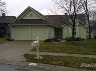 7910 Copperfield Dr, Indianapolis, IN 46256