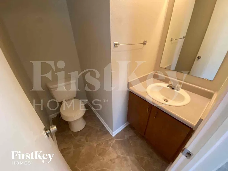8854 Youngs Creek Ln — Photo 7