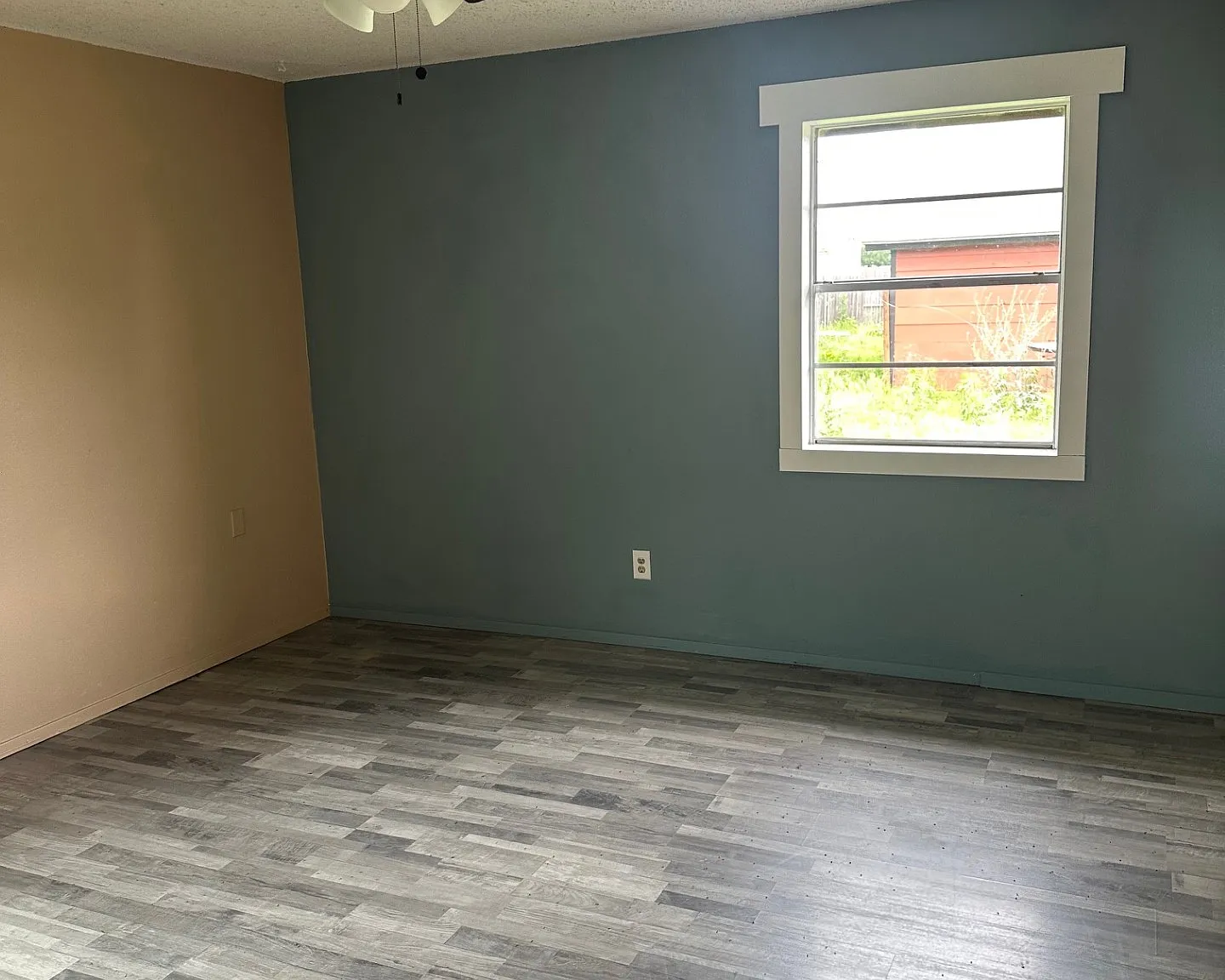 3 bed, 1421 sqft, $1,995 — Photo 4