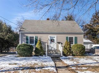 77 Hulls Hwy, Southport, CT 06890