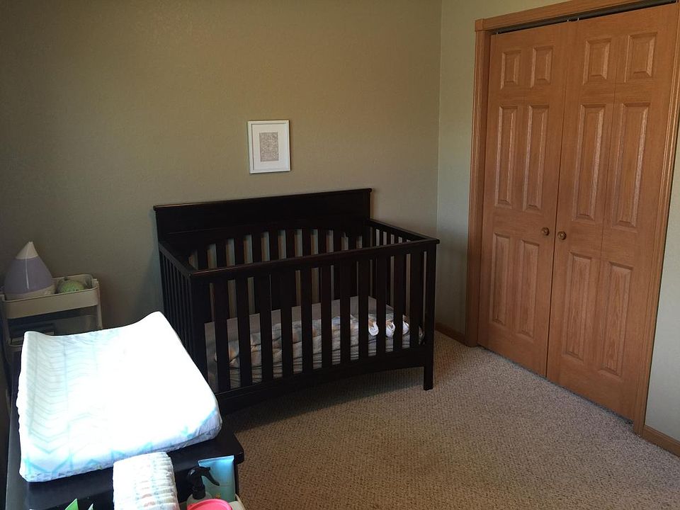 1st image of 560 Cottonwood Dr