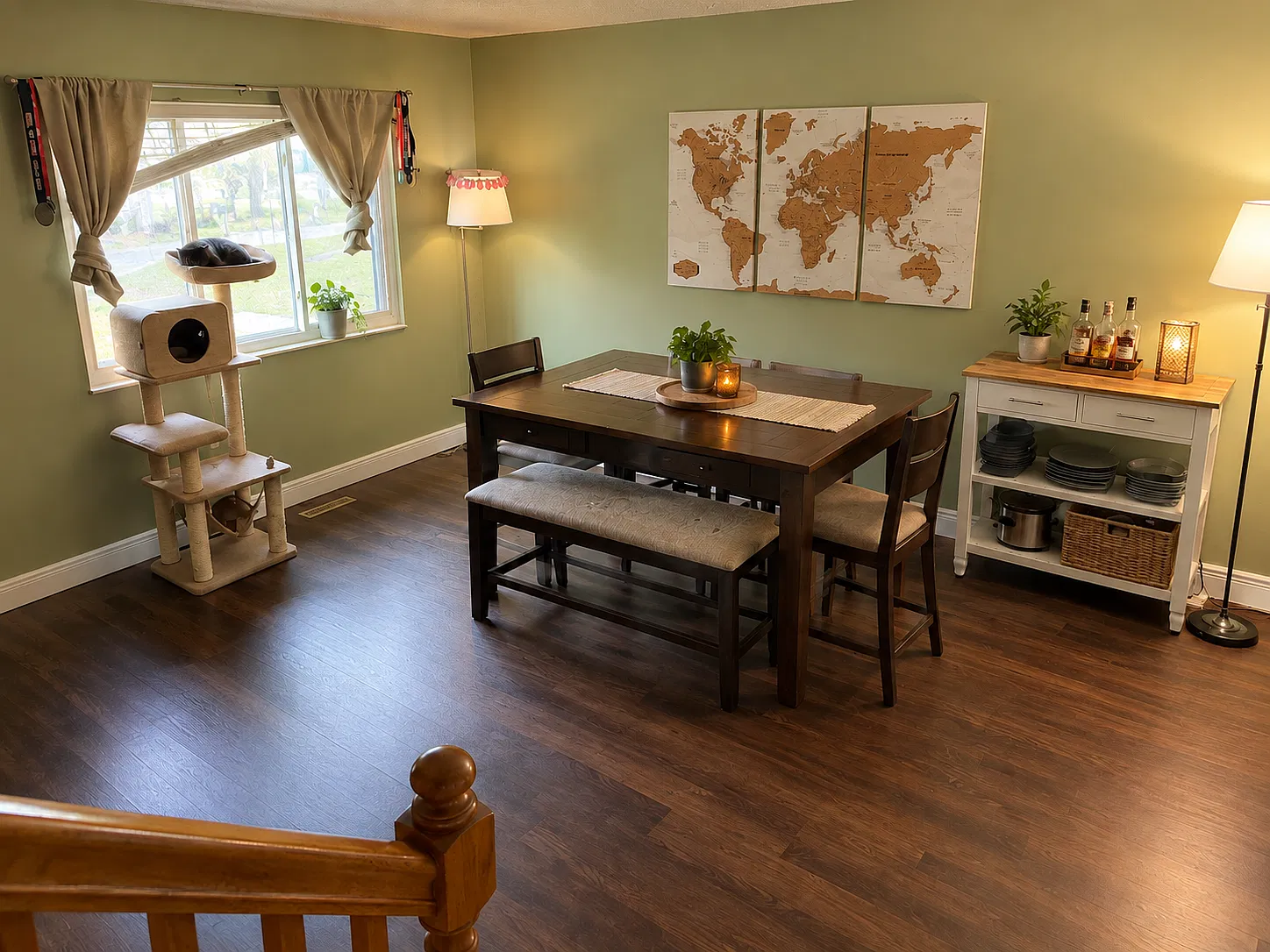3 bed, 1.5 bath, 1808 sqft, $2,200 — Photo 2