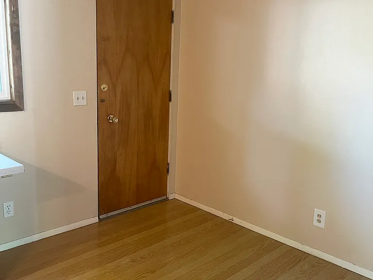 1165-1167 NE Harvey Rd #1165-1167 — Photo 7