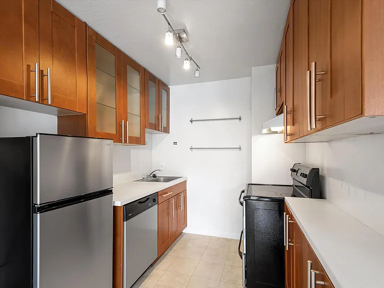 45 Galilee Ln #4 — Photo 7
