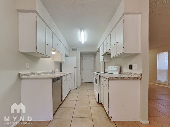 2nd image of 2300 Berkett Dr #A
