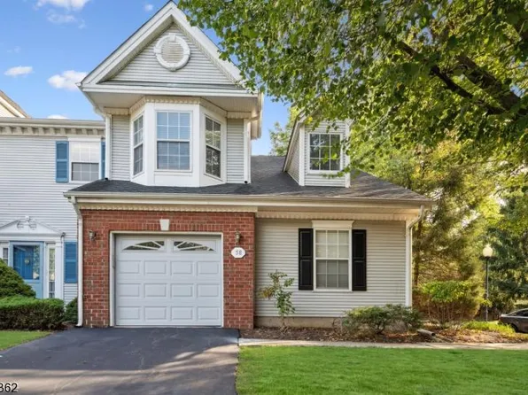 58 Sapphire Ln #468, Franklin Park, NJ 08823