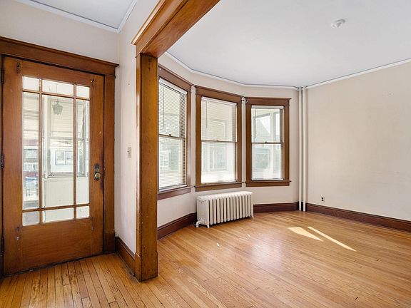 3rd image of 19 Sparkill Ave Floor 1