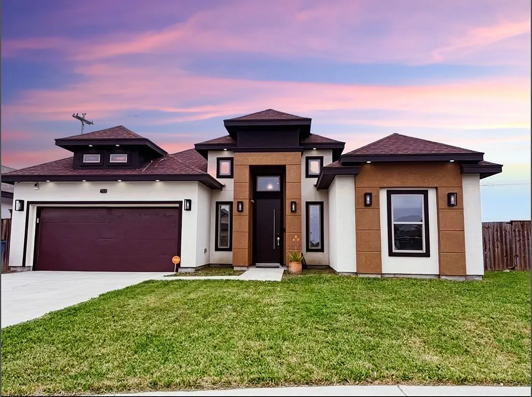 3 bed, 2.0 bath, 1665 sqft, $2,400 — Photo 1