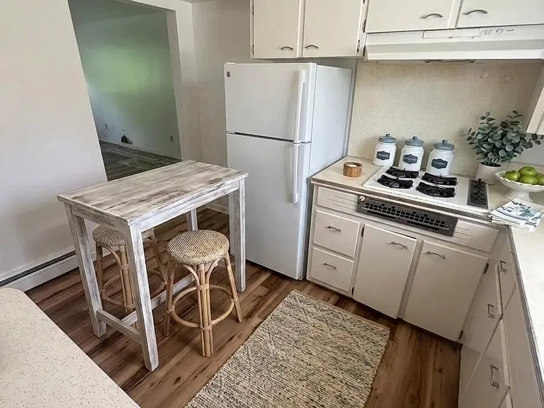 112 N Brewer Dr #3 — Photo 9