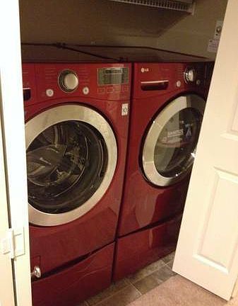5th image of 1371 43rd St NE
