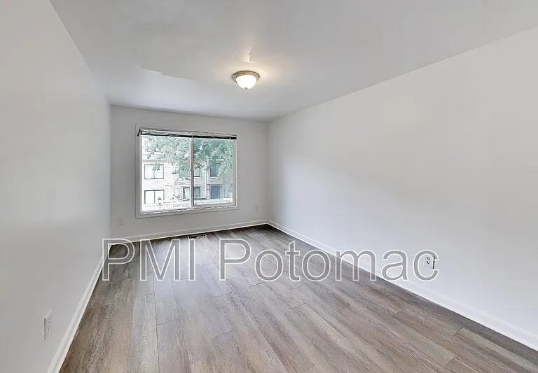 9391 Chadburn Pl — Photo 15