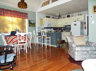 1137 Kensington Dr, Tobyhanna, PA 18466