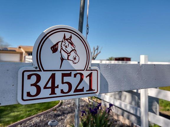 4th image of 34521 Bernard Rd