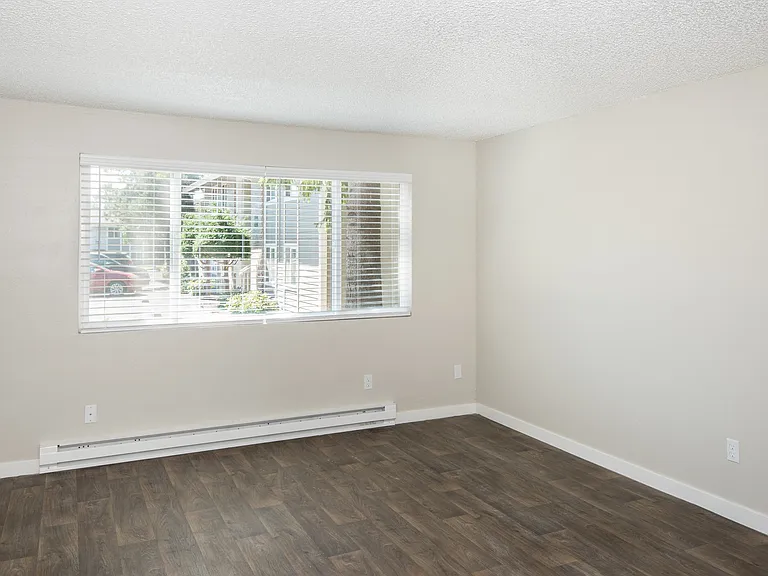 Fox Pointe — Photo 20