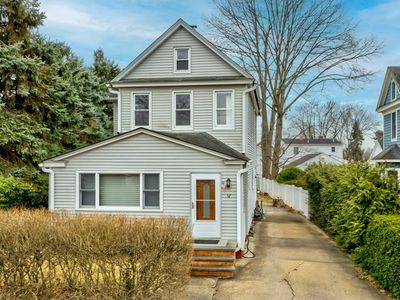 12 Memorial Place, Manhasset, NY, 11030
