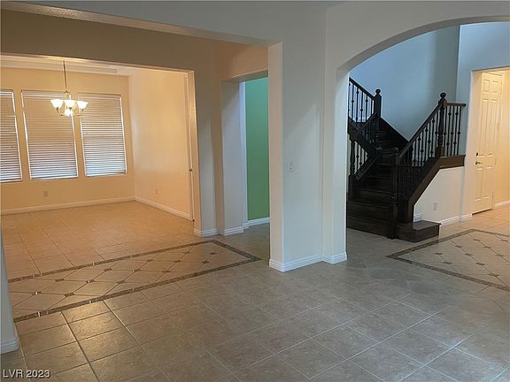 4th image of 1020 Baronet Dr