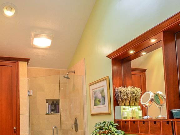 3rd image of 1606 Valley Brooke Ct