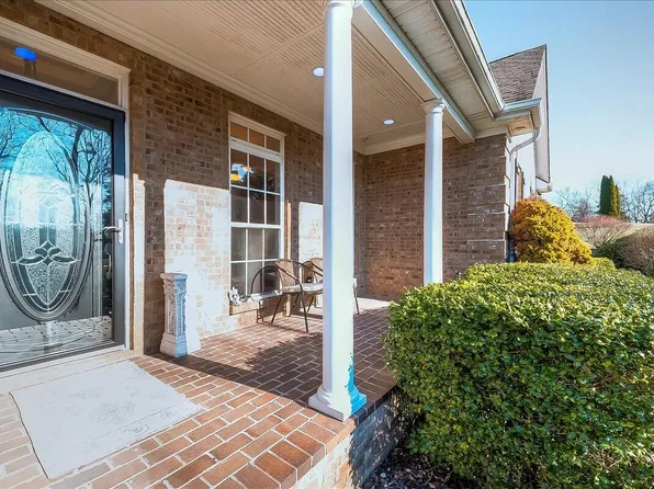 561 Avawam Dr, Richmond, KY 40475