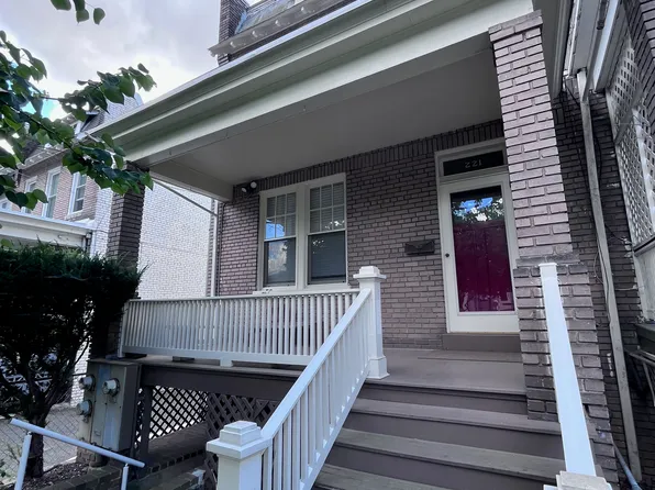 221 Channing St NE APT B, Washington, DC 20002