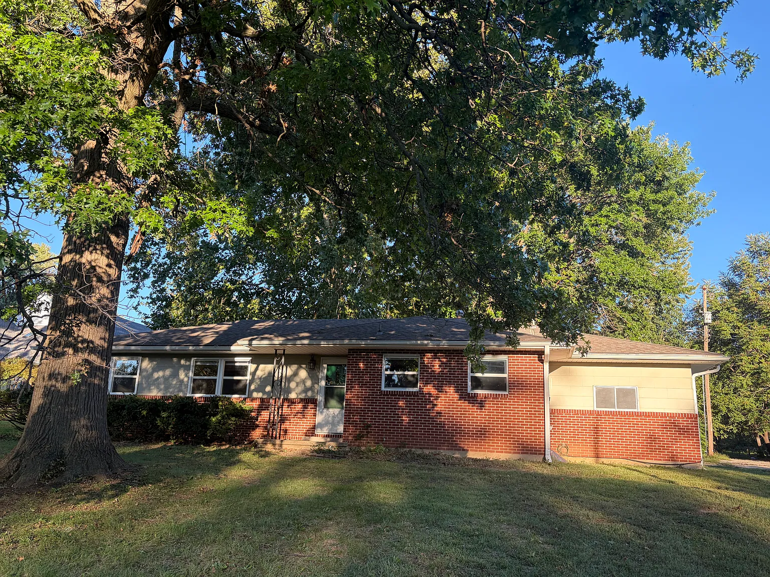 3 bed, 1291 sqft, $1,600 — Photo 1
