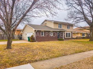 1430 NW 108th St, Clive, IA 50325