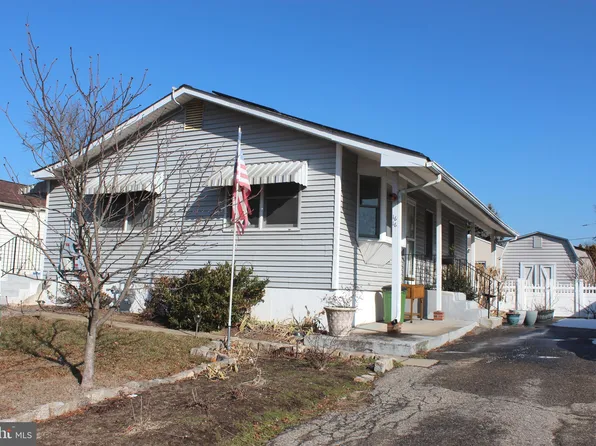 1616 Jefferson St, Cinnaminson, NJ 08077