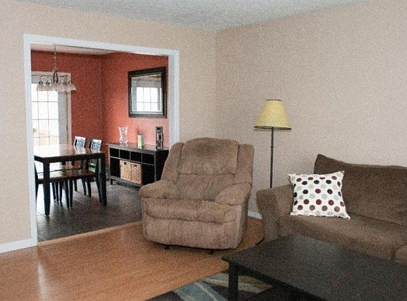 4th image of 26 Beechwood Pl
