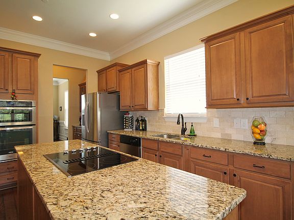 5th image of 1237 Plumeria Pl