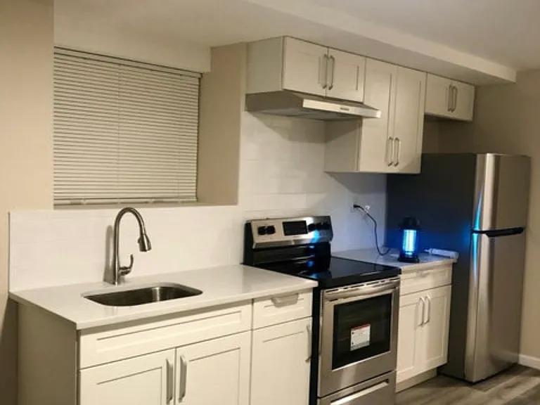 46 Mapleton Ave #B — Photo 5